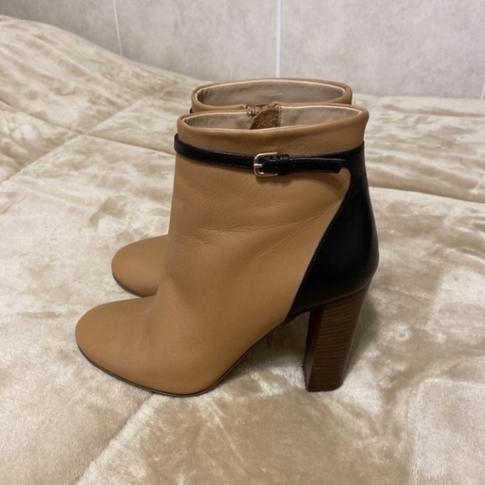 J. Crew Size 7.5 Tan & Black Closed Toe Leather Ankle Booties - Made in Italy